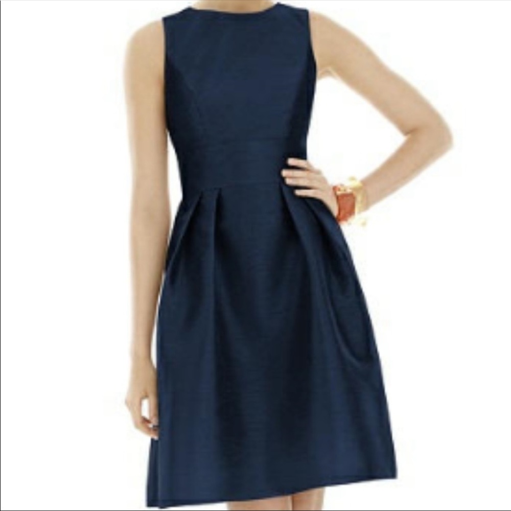 Alfred Sung D679 in Midnight Navy Blue Size 2